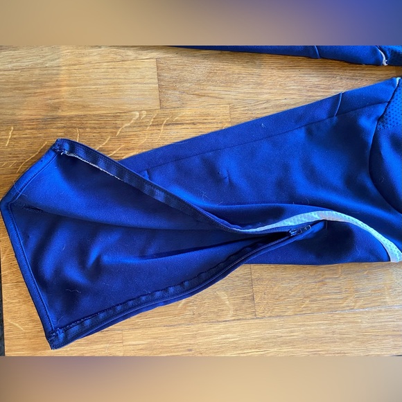 ADIDAS VINTAGE TRACK PANTS CLIMA365
Size: Youth L fits XSmall adult - Picture 2 of 4